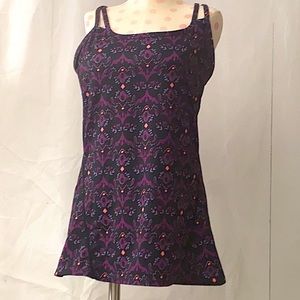 Fitted Yoga Top with Shelf Bra, size L